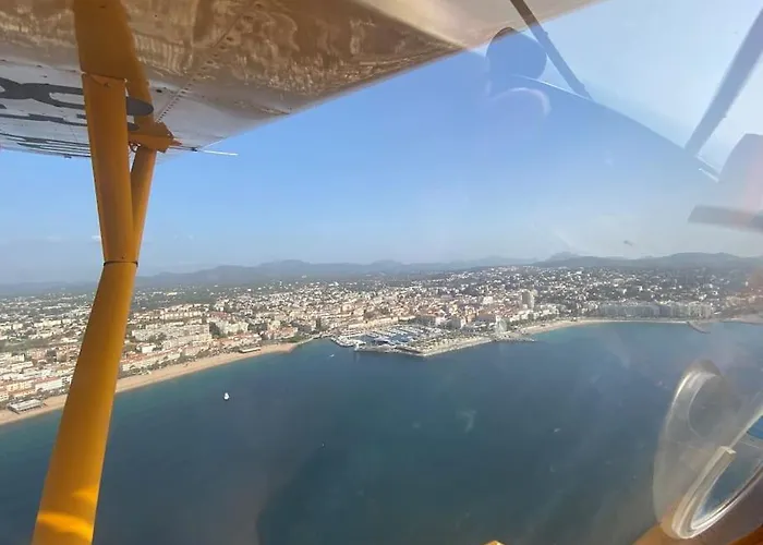 St Raphael Piscine Wifi, Commerces Et A Pieds