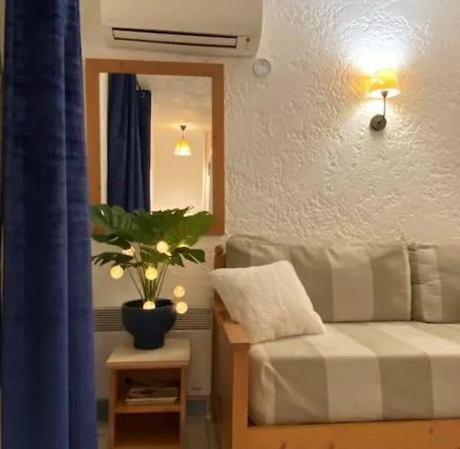 Apartment St Raphael Piscine Wifi, Commerces Et A Pieds Saint-Raphael (Var)